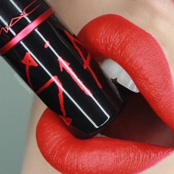 MAC Cosmetics Viva Glam Sia Red Lipstick - Picture 1 of 6